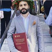 Laureato in Lettere offre lezioni private, ripetizioni per singoli e gruppi